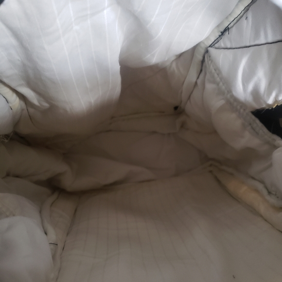 Backpack - Picture 4 of 5